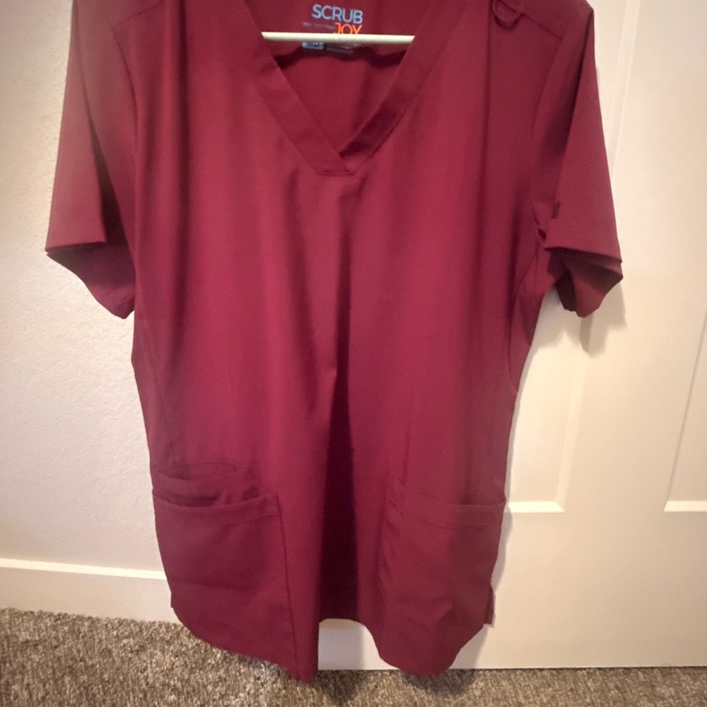 Scrub Joy Burgundy Short Sleeve Tee